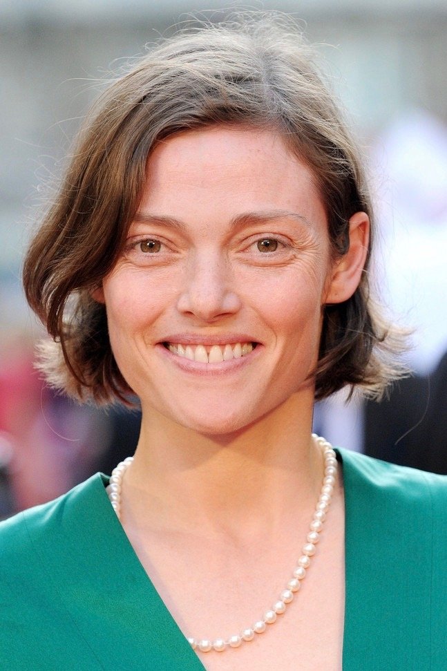 Каміла Расселтор