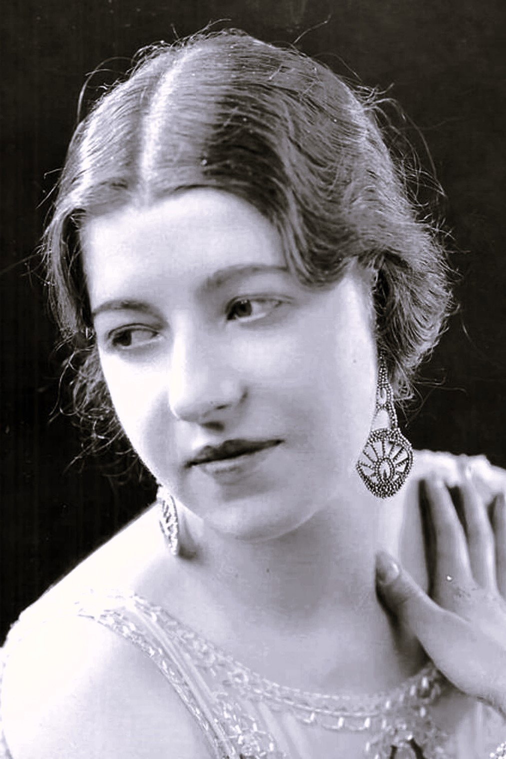 Луелла Ґір